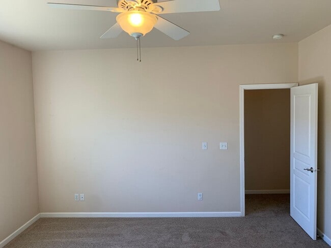 Building Photo - **Sunny Sequim**APPLICATION PENDING
