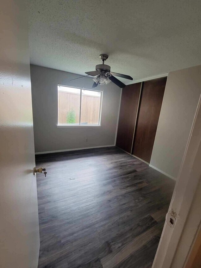 Building Photo - Discover the home and live like royalty!