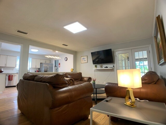 Building Photo - 3010 Townsend Blvd