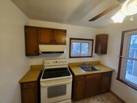 Building Photo - 323 Prestley Rd