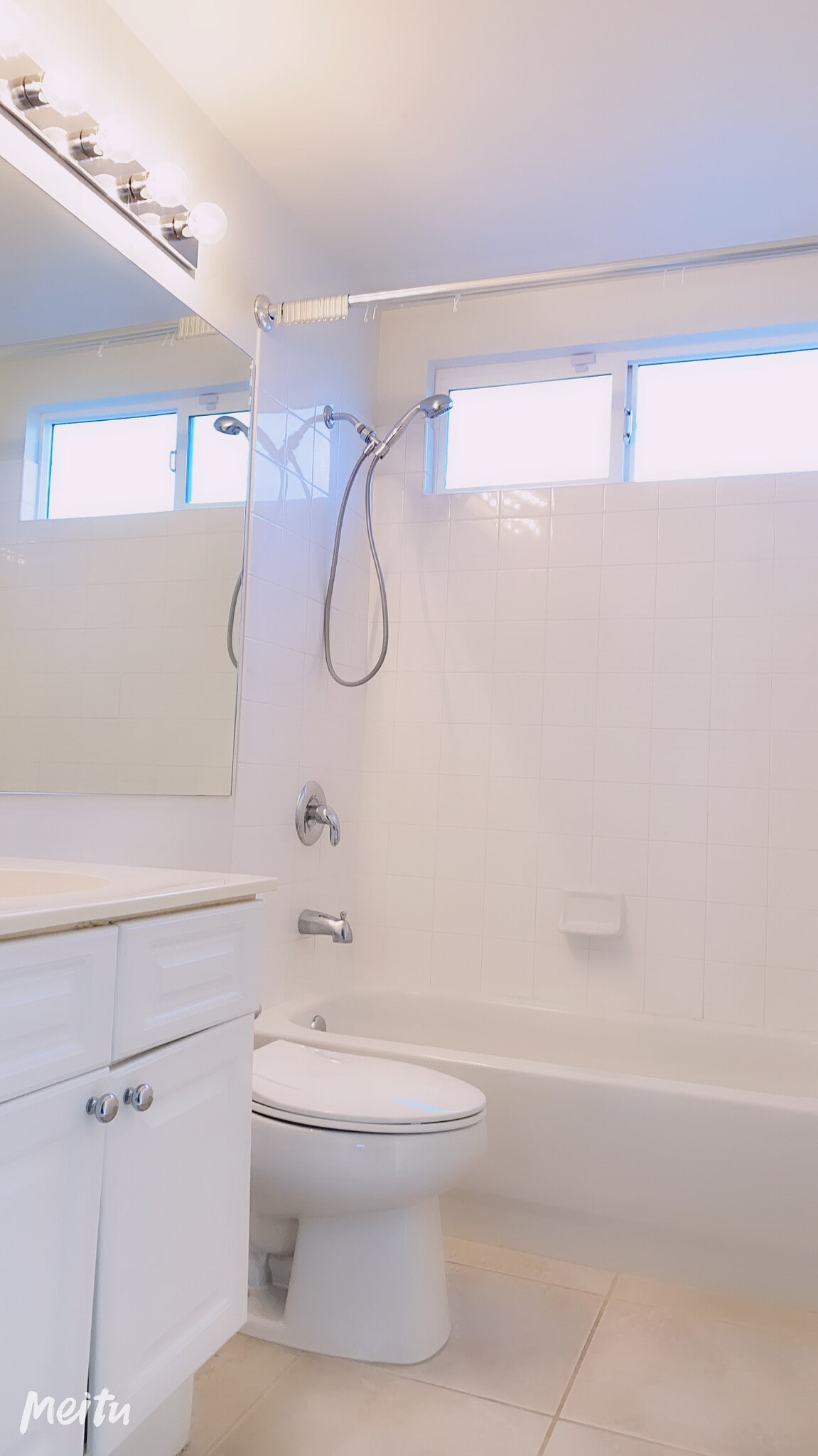 Building Photo - 327 Ainahou St