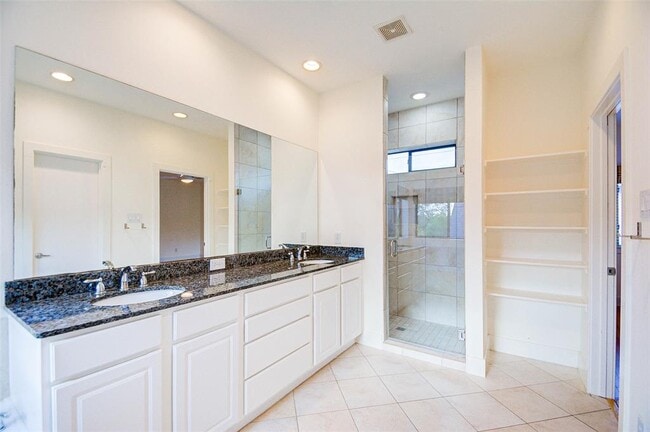 Building Photo - 4505 Eigel St