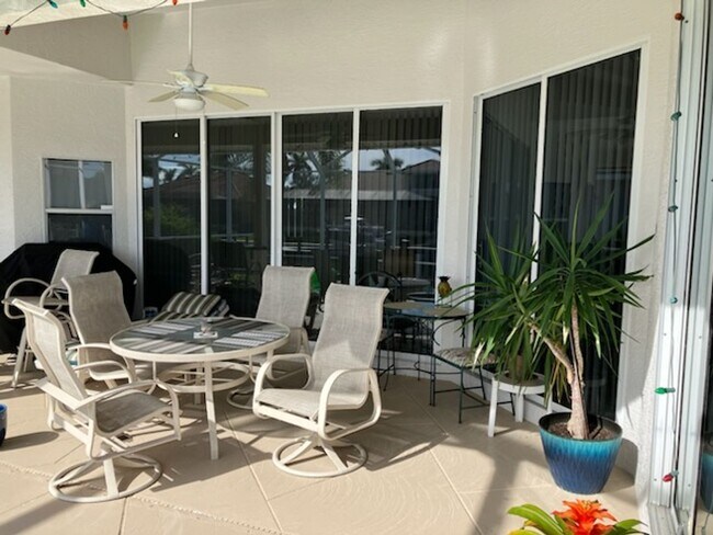 Building Photo - Home