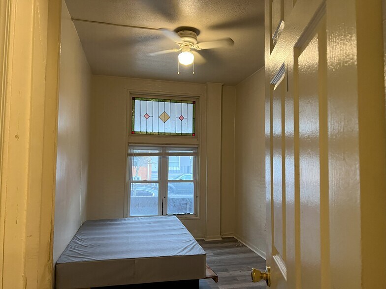 Building Photo - 3219 McElderry St