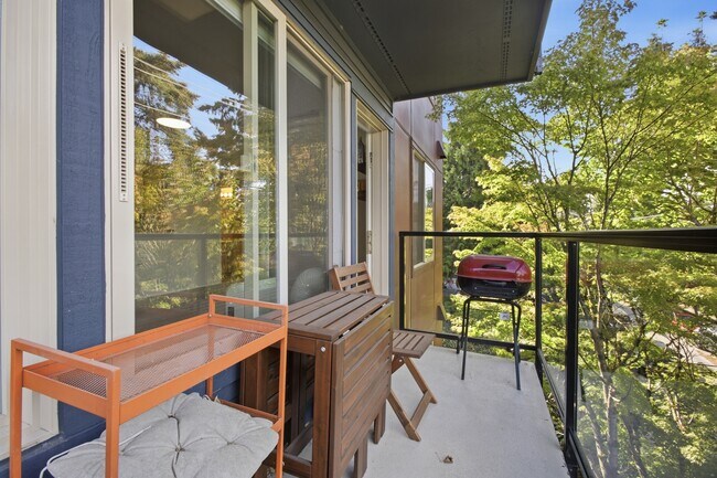 Building Photo - 29 Etruria St