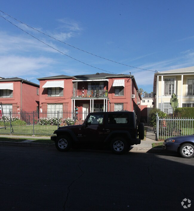 Building Photo - The Russell Avenue Apartments