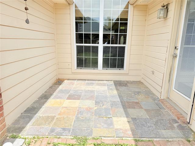 Building Photo - 8364 Fall Crest Dr