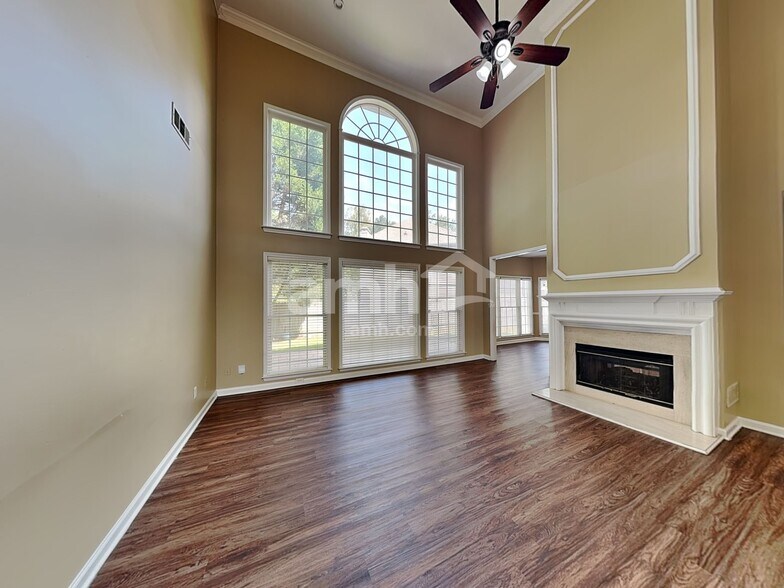 Building Photo - 1649 Stillwater Park Ct