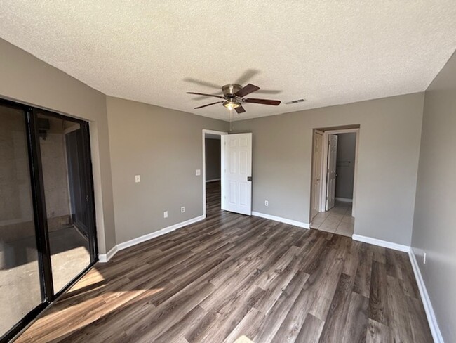 Building Photo - Charming two-bedroom, two-bathroom condo l...