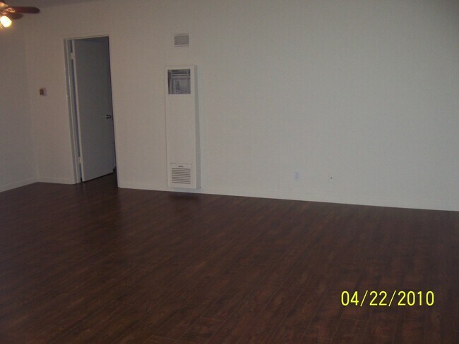 Building Photo - 3317 Keystone Ave