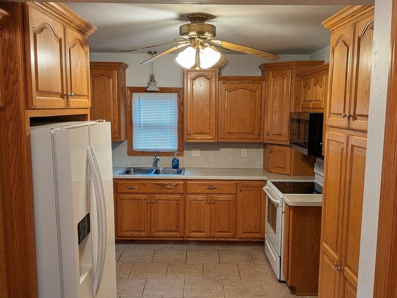Kitchen - 230 Canal St