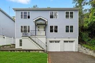 Building Photo - 171 Frederic St