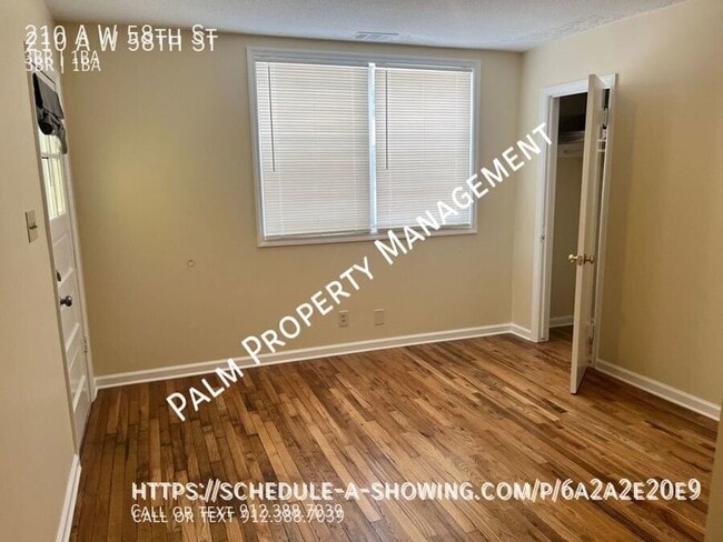 Building Photo - 210 W 58th St