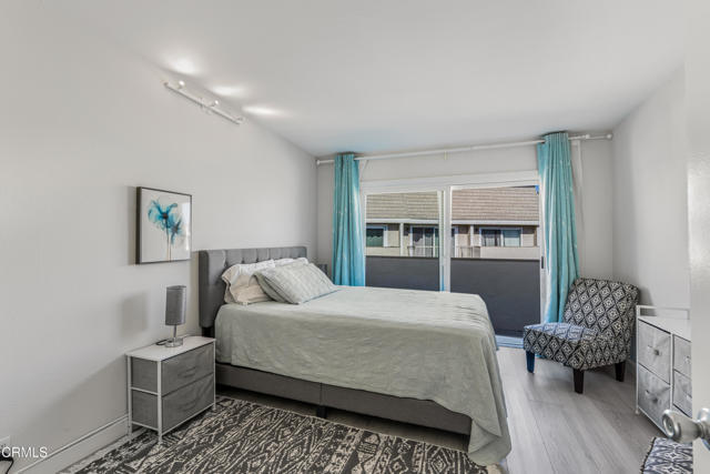 Building Photo - 304 E Surfside Dr