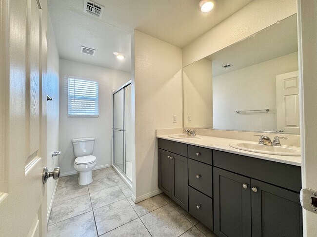 Building Photo - 4258 Tarim St