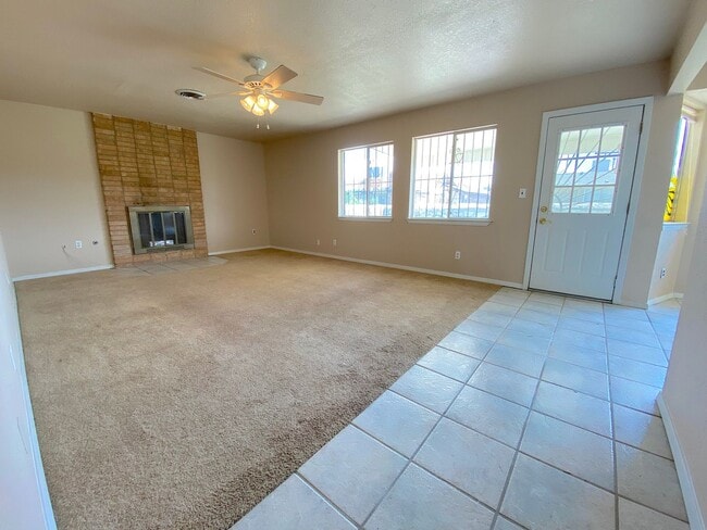 Building Photo - Northeast El Paso 3 bed with Refrig A/C