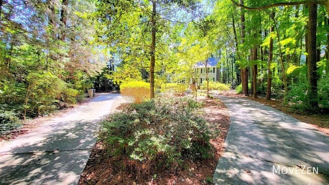 Building Photo - 1407 Hall Blvd