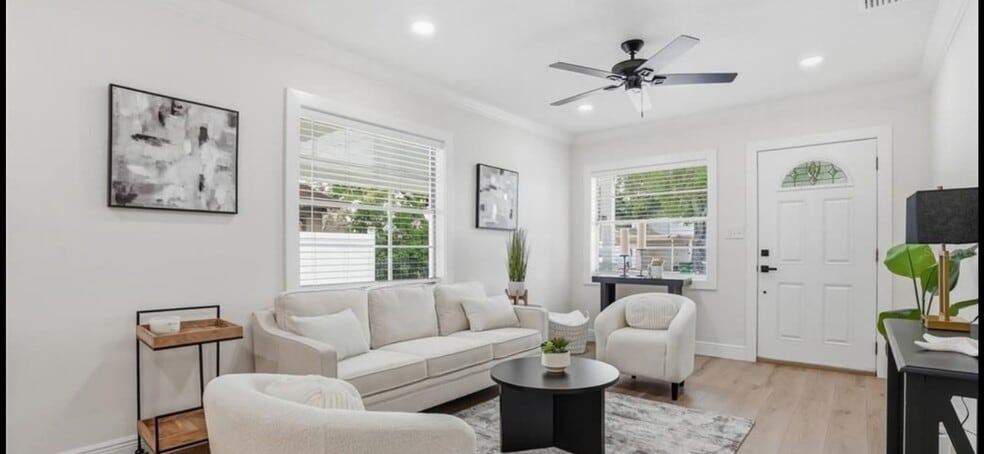 Building Photo - 2206 Gordon St