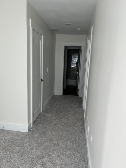 Building Photo - 3261 Reynard Ln