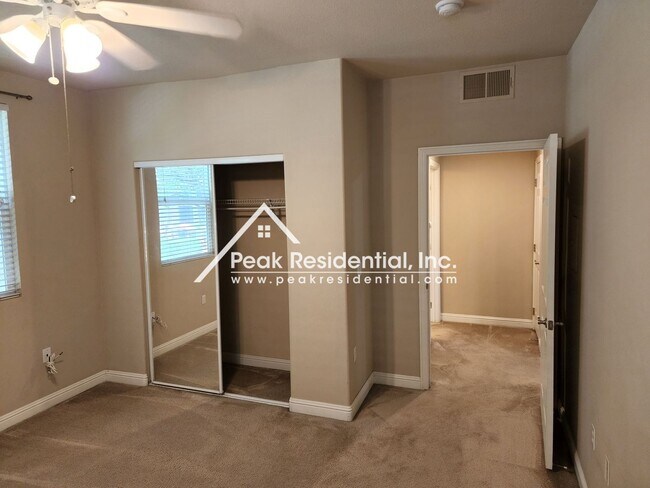 Building Photo - Beautiful Newer 1bd/1ba North Natomas Cond...