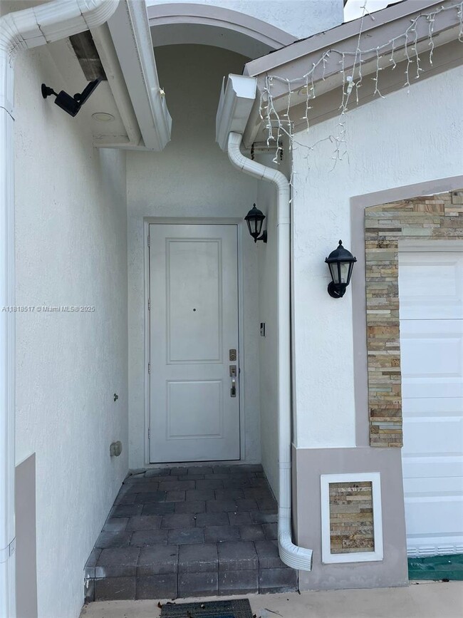 Primary Photo - 27583 SW 133rd Ave