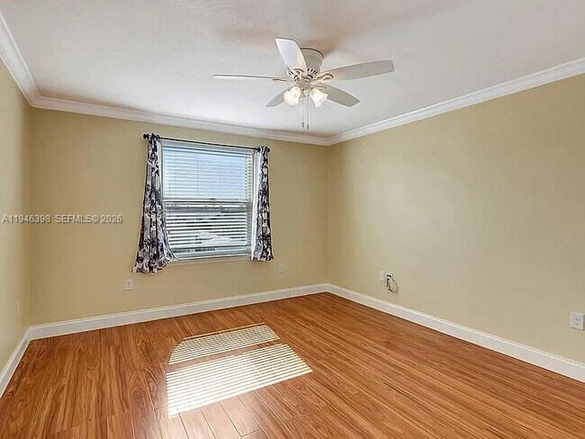 Building Photo - 1018 SW Eckard Ave