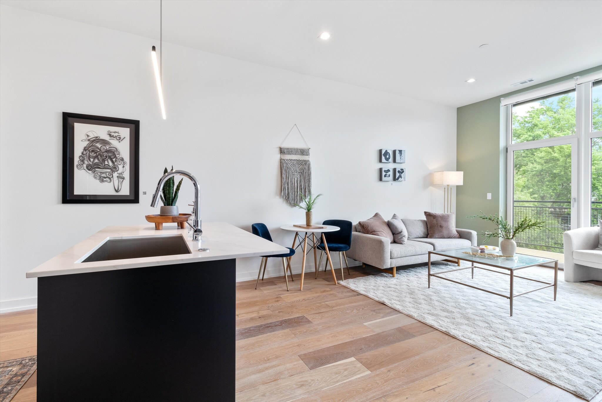 Building Photo - 4513 N Clark St