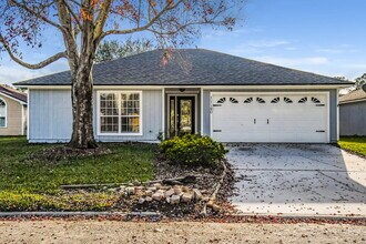 Building Photo - 11180 Barbizon Cir E