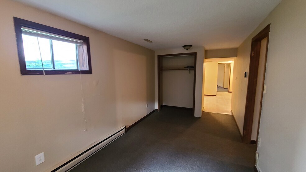 Building Photo - 1326 11th St N