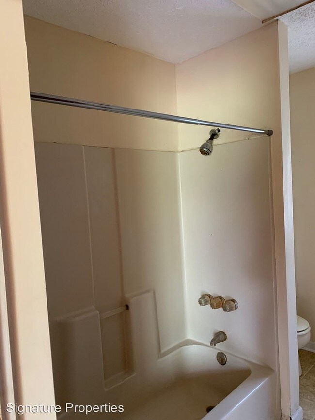 Building Photo - 2 br, 1 bath House - 2016 Love Shop Road