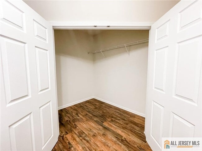 Building Photo - 105 Regency Pl