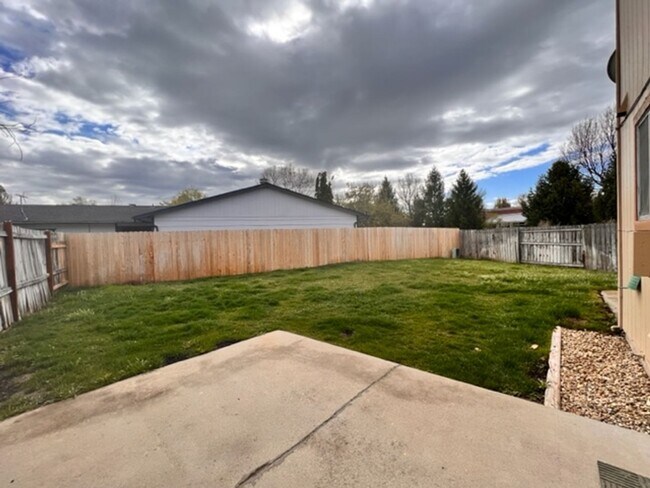 Building Photo - 200 N Stierman Way