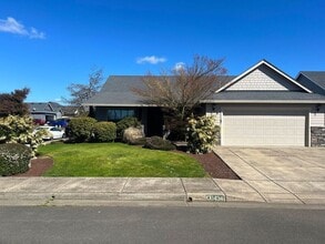 Building Photo - 1434 Leaf Ln