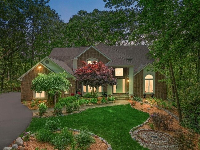 Primary Photo - 3427 E Dobson Pl