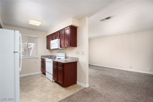 Building Photo - 4310 Sandy River Dr