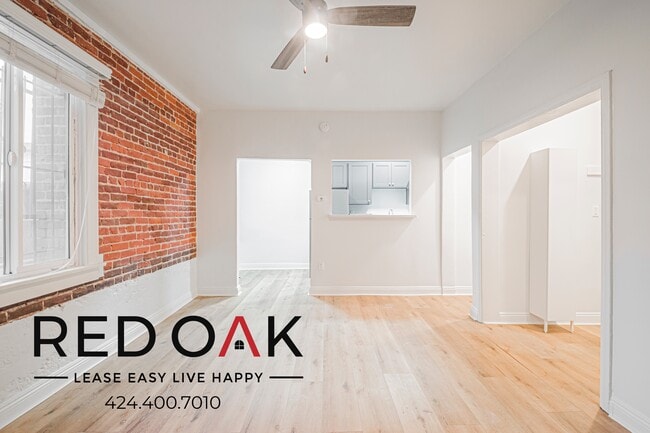 Building Photo - 516 N Harvard Blvd