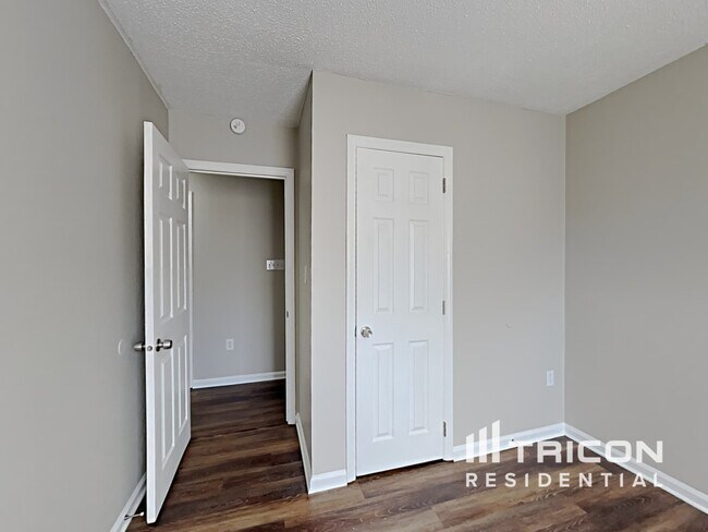 Building Photo - 14020 Eden Ct
