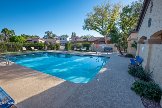 Building Photo - 7030 S 30th St