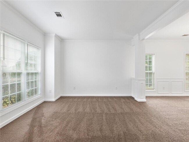 Building Photo - 3926 Walnut Grove Way