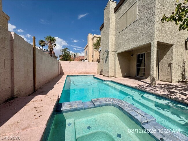 Building Photo - 8621 Lyla Rae Cir