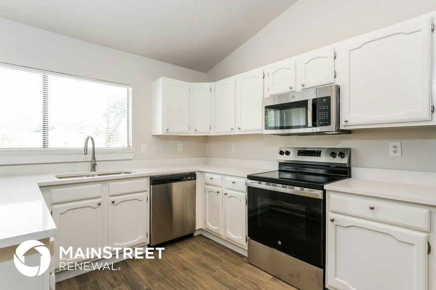 Building Photo - 502 Ponderosa Dr