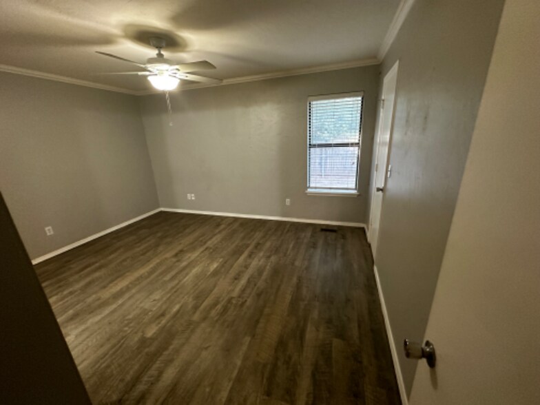 Building Photo - 8209 NW 78th Terrace