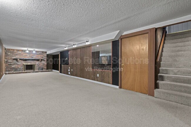 Building Photo - 1386 Fairmeadows Ln