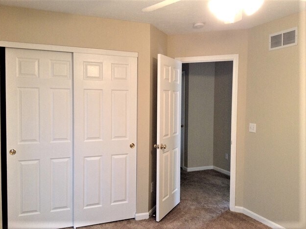 Building Photo - 2050 Apple Ridge Ct