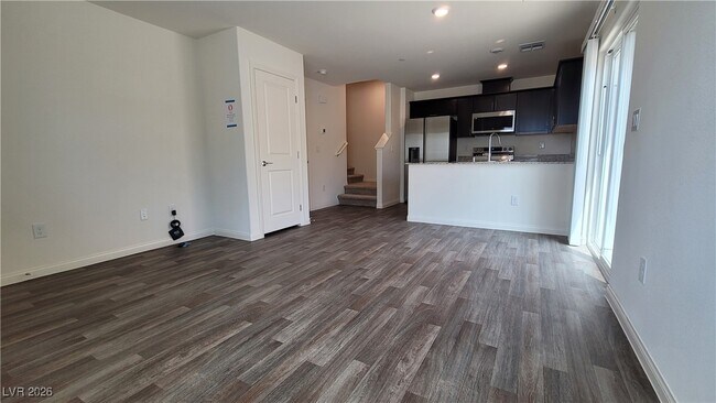 Building Photo - 2842 Matador Red Ave