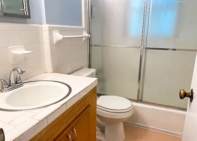 Building Photo - 3 Bed 2 Bath in Jville!