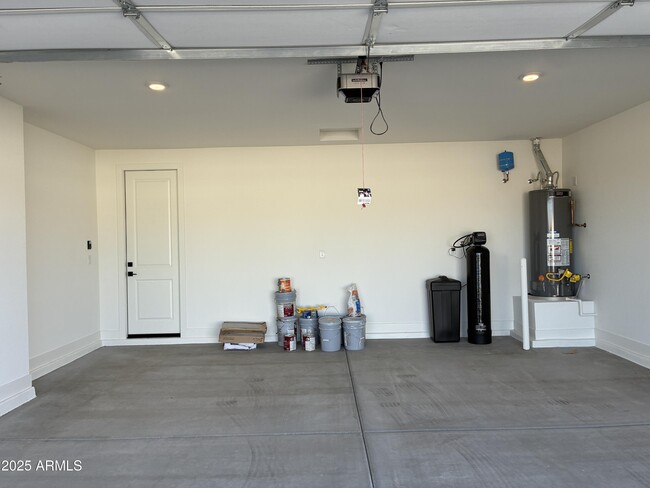 Building Photo - 10862 N Brownsville Ln