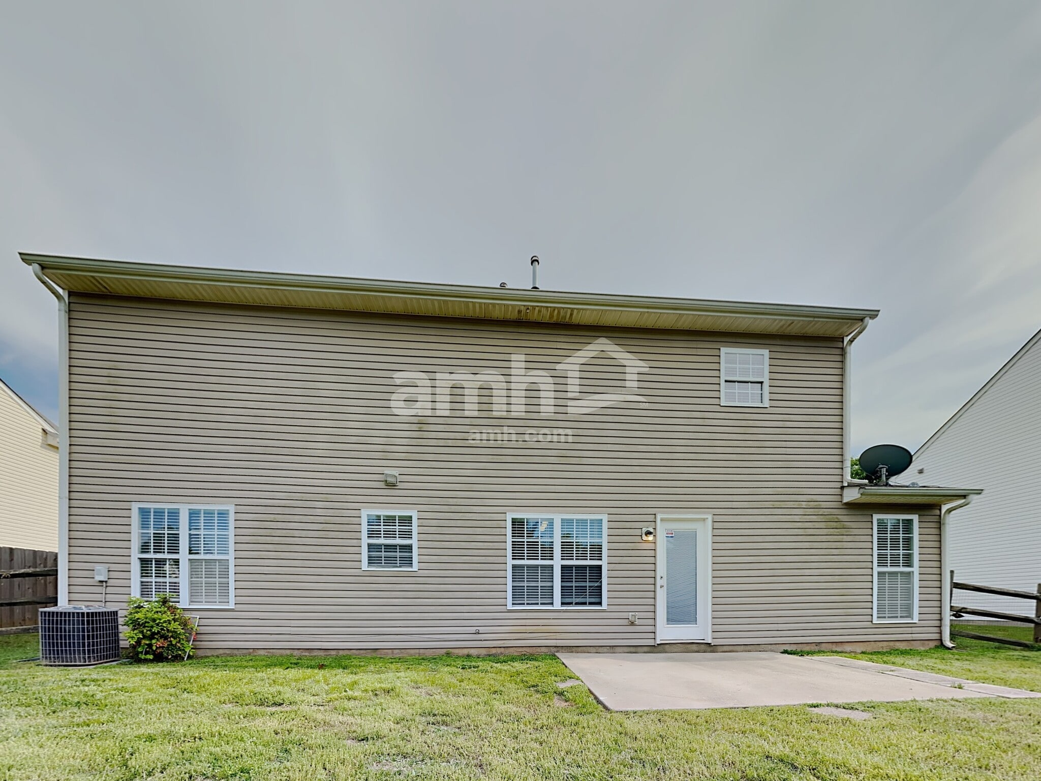Building Photo - 141 Sawhorse Dr