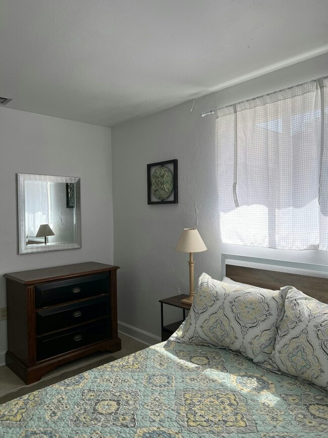 Building Photo - 6915 Dimarco Rd