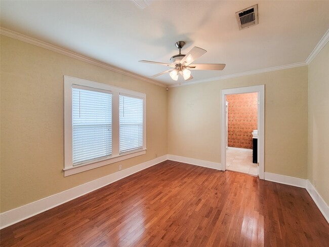 Building Photo - 807 Tabor St